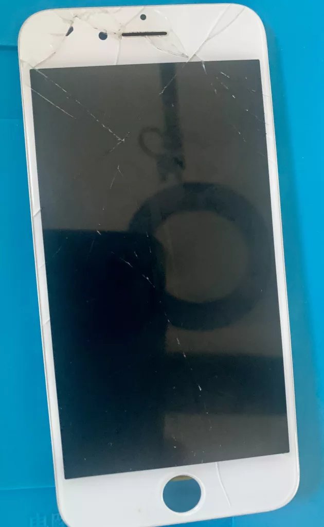 écran iphone cassé